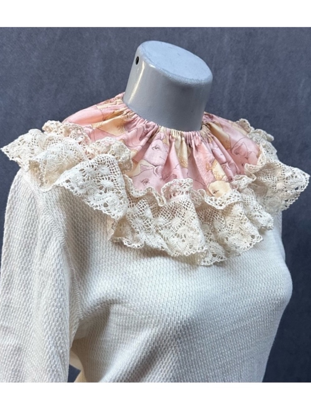 Vintage clown ruff costume ruffle collar cuffs scrunchie bowtie gloves pig print